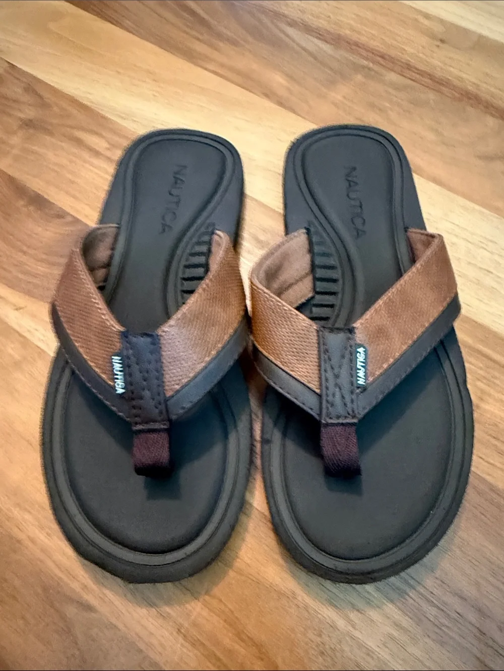 Nautica flip flop